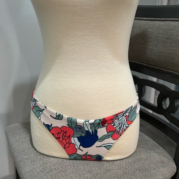 🔥Tavik Swimwear bottom only - Picture 2 of 7